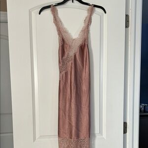 Victoria’s Secret Elegant Lace Trim Taupe Mauve Slip Chemise - S